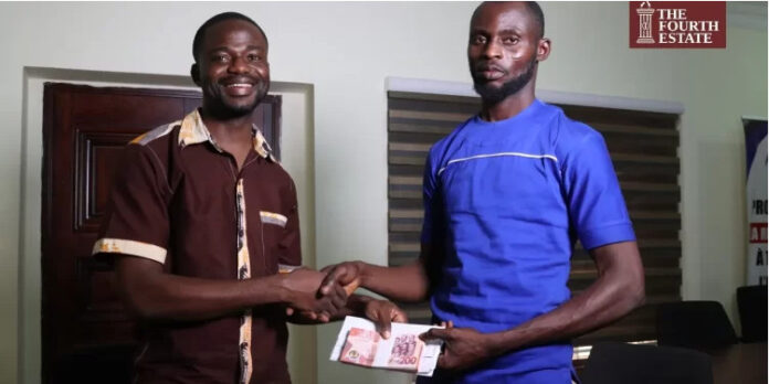 Taxi Driver Kwesi Ackon, returned GH¢8,400 a passenger left in his car