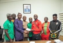Ministry of Youth And Sports rewards Ghana’s 2022 Commonwealth Games winners The Deputy Minister of Youth and Sports Hon Evans Opoku Bobie with the support of the Chief Accountant – Alhaji Osman Haruna Tweneboah presenting the cheques to the medal winners and the Coaches