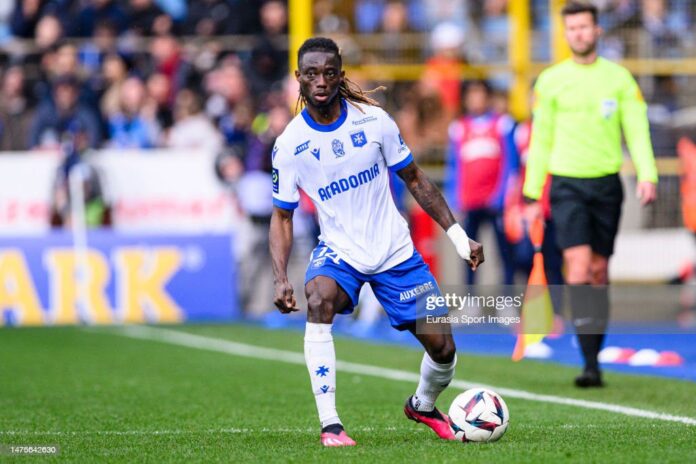 STRASBOURG, FRANCE - MARCH 19: Gideon Mensah of Auxerre in action during the Ligue 1 match between RC Strasbourg and AJ Auxerre at Stade de la Meinau on March 19, 2023, in Strasbourg, France. (Photo by Marcio Machado/Eurasia Sport Images/Getty Images)