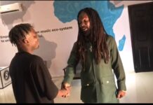 Luta Gh meets Rocky Dawuni Ahead Of His New Release ‘Hustle’