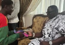Former GOC President Ben Nunoo Mensah Honours Commonwealth Bronze Medallist Amadu Mohammed